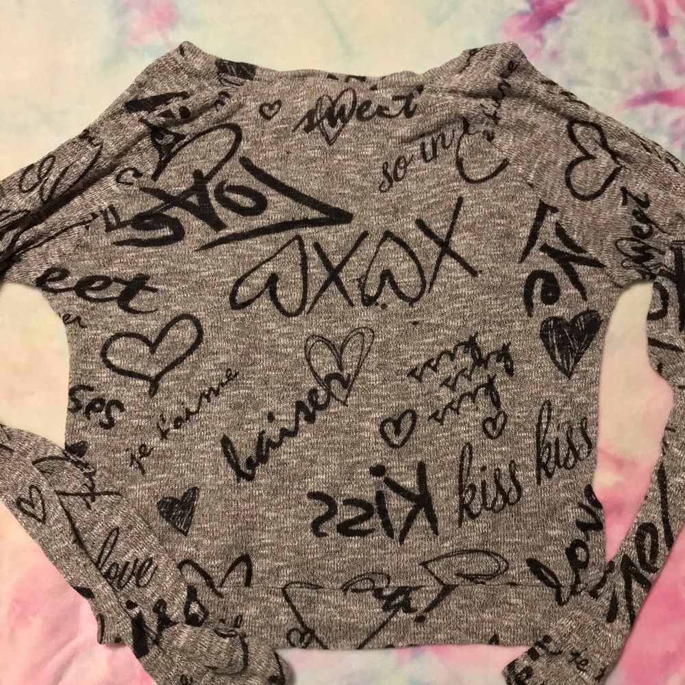 Gray longsleeve top/sweater with lettering design.🌻🌻